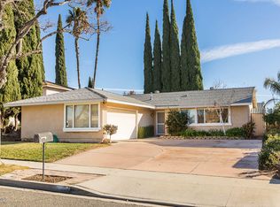 2552 N Loretta Cir, Simi Valley, CA 93065
