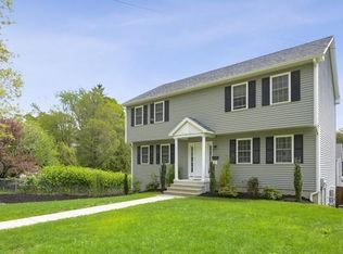 17 Briarcliff St, Worcester, MA 01602