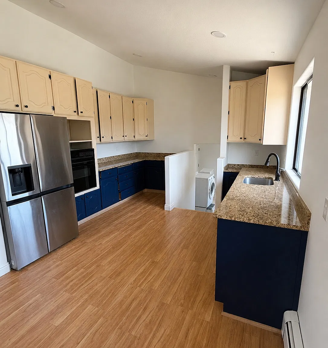 3 bed, 3.5 bath, 3200 sqft, $6,500 — Photo 3