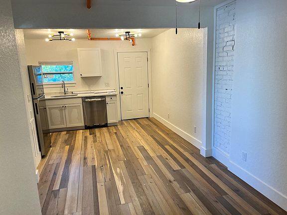 4th image of 2745 2nd Ave S APT 6