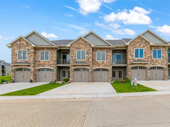 2887 Blue Sage Dr #B, Coralville, IA 52241