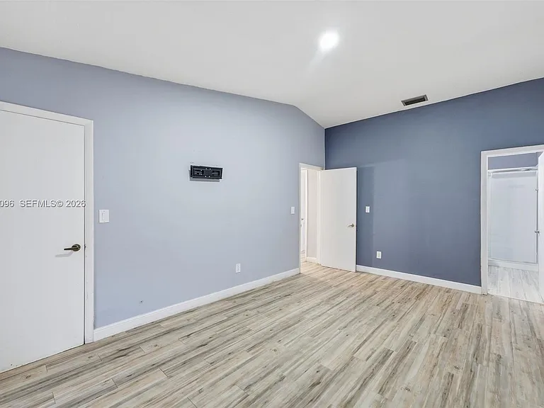 11601 SW 123rd Ave — Photo 19