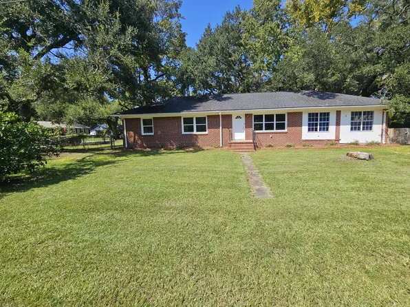 2446 Cherokee Hall Ln, Charleston, SC 29414