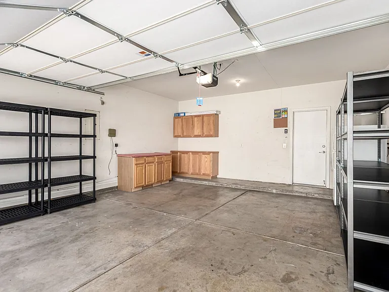 5856 Golden Wing St — Photo 27