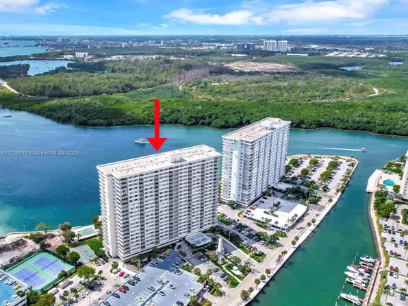 300 Bayview Dr APT 402, Sunny Isles Beach, FL 33160
