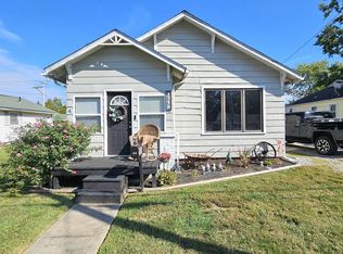 1316 N Park Ave, Herrin, IL 62948