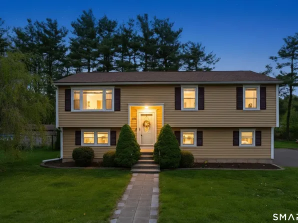 126 Cartpath Drive, Meriden, CT 06450