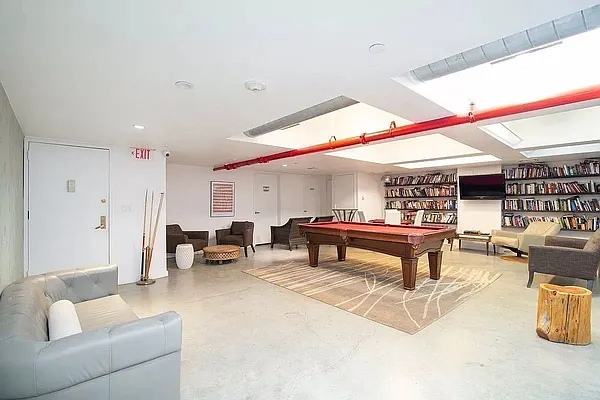 Rented by REAL New York | media 20