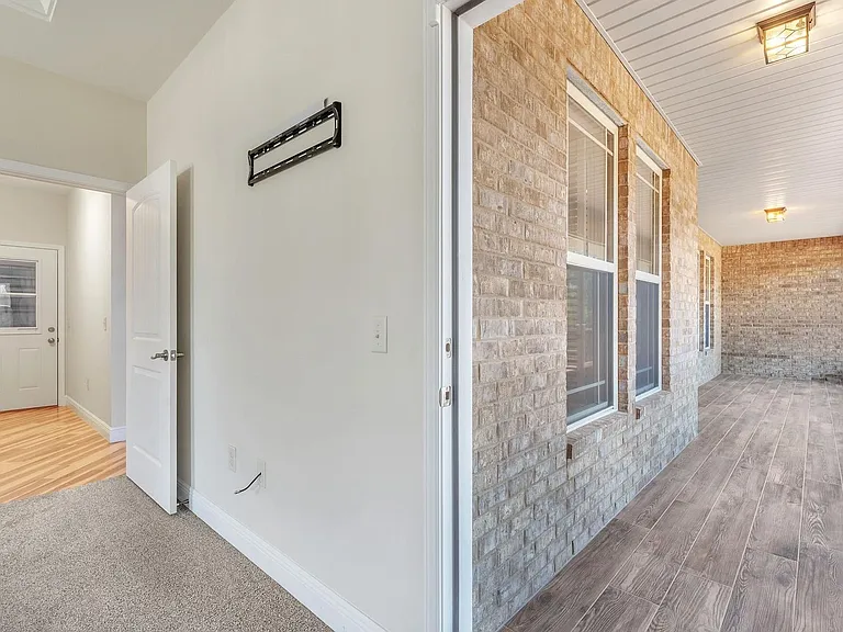 4782 Primrose St — Photo 25