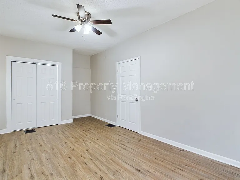 5218 Highland Ave — Photo 20