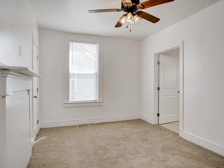 1606 Broad St — Photo 10
