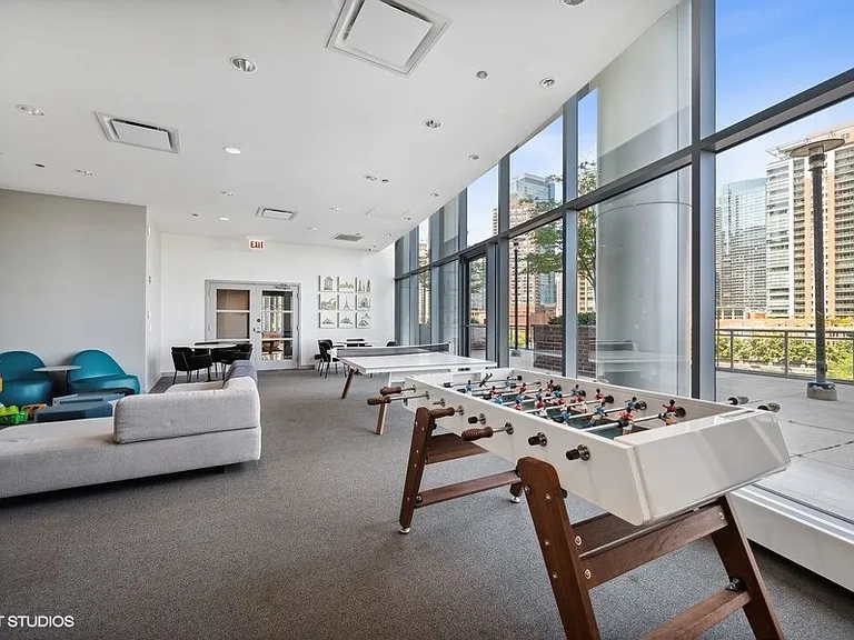 450 E Waterside Dr #1808 — Photo 31