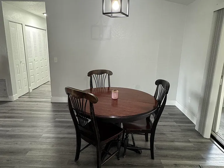 2774 SE Brevard Ave — Photo 4