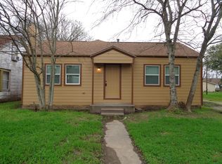1118 W 5th St, Freeport, TX 77541