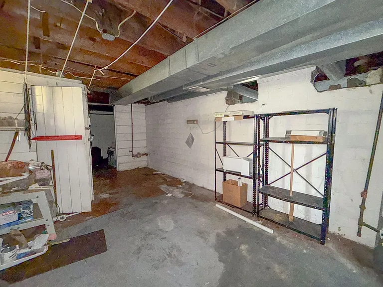 9392 Woodside St — Photo 22