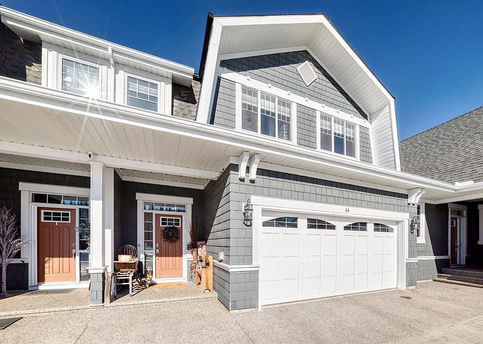 1st image of 44 S Riviera Way