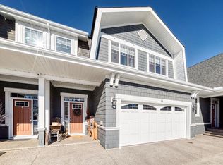 44 S Riviera Way, Cochrane, AB T4C0W9