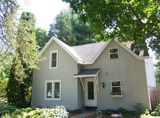 356 W Monroe St, Spring Green, WI 53588