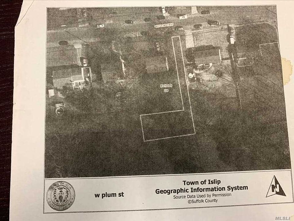 1st image of W Plum St