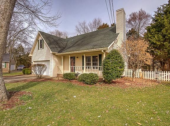 3rd image of 120 Saint Michaels Ln