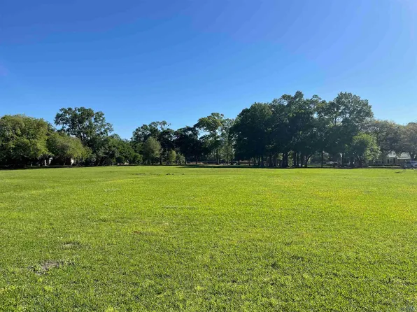 106 Main St, Cypremort Pt, LA 70538