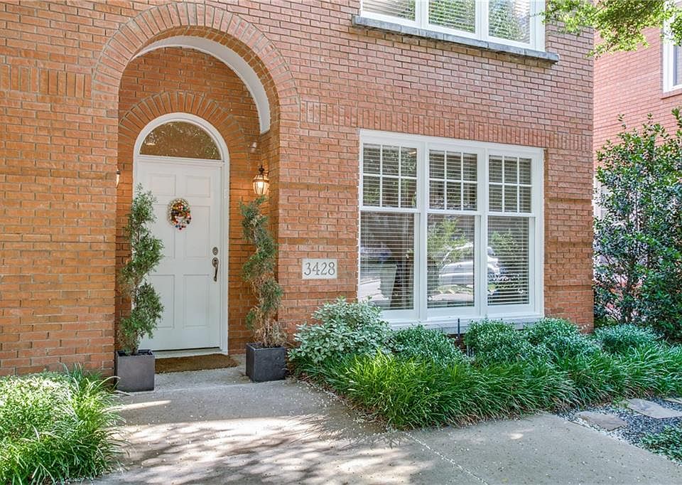 1st image of 3428 Binkley Ave