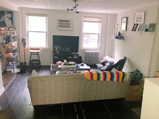 Rented by Northside Plaza Inc. | media 23