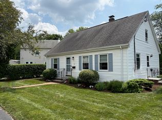 33 Meadowbrook Rd, Brookline, MA 02467