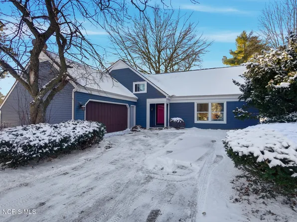 911 Shearwood Dr, Perrysburg, OH 43551