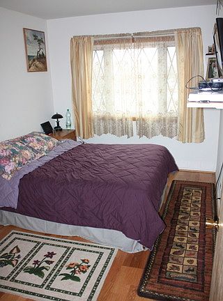 3rd image of 1601 N 76th Ct