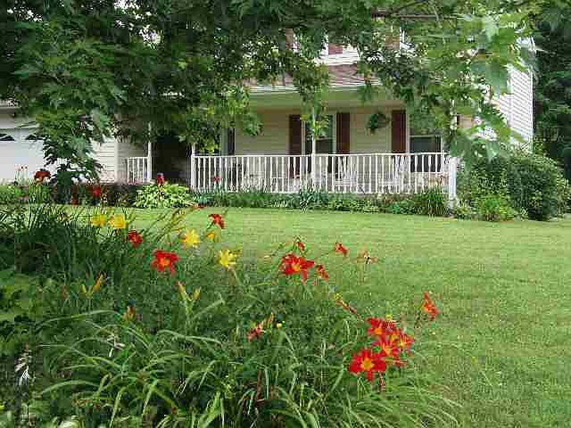 3rd image of 44 GRANDVIEW Drive