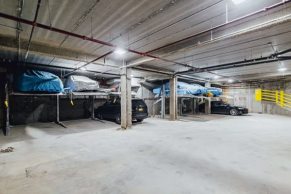 Rented by Nooklyn NYC LLC | media 45