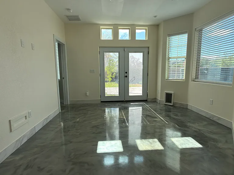 3385 W Agate Ave — Photo 5