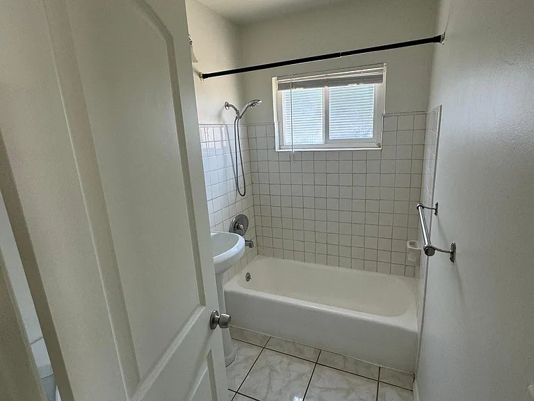 8333 S Comstock Ave #2 — Photo 3