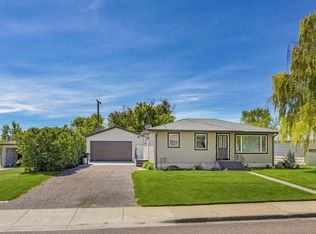 212 18th Ave NW, Great Falls, MT 59404