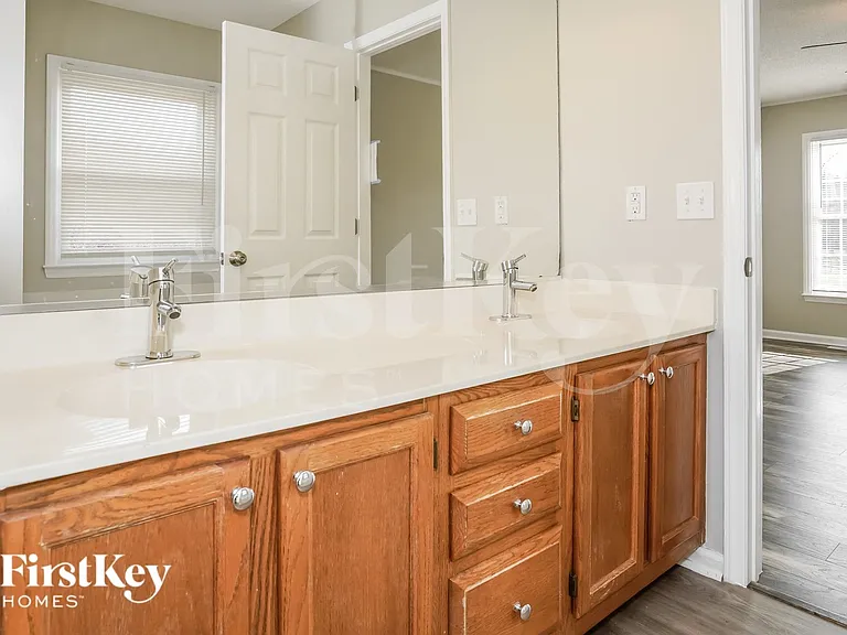 6350 River Crest Dr — Photo 9