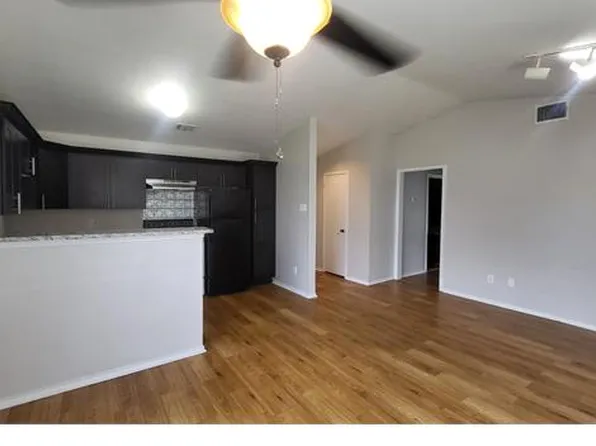 5901 Lake Hubbard Pkwy, Garland, TX
