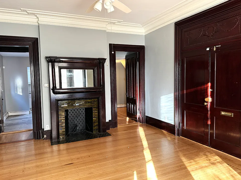 27 Pearl St #2