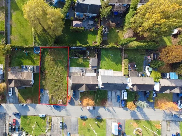 17884 57a Ave, Surrey, BC V3S 1J4