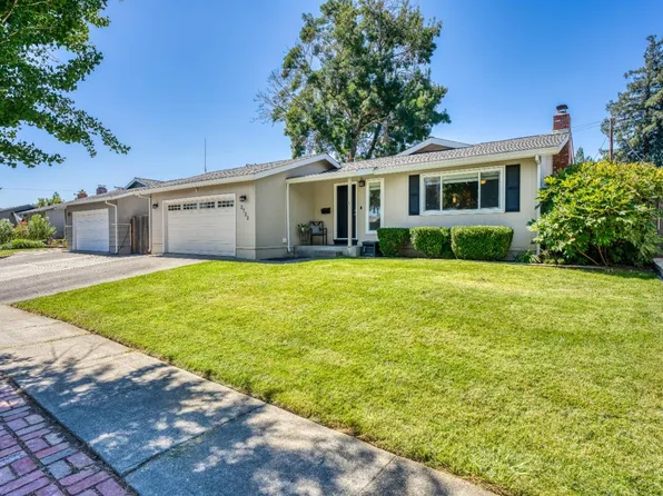 3733 Willis Drive, Napa, CA 94558