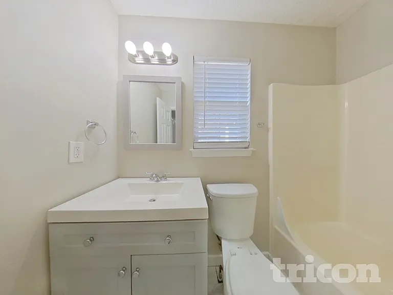 305 Madeline Way — Photo 13