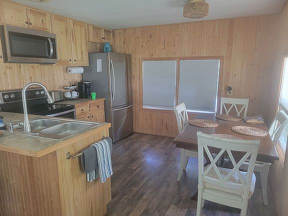 4th image of 54 Birch St