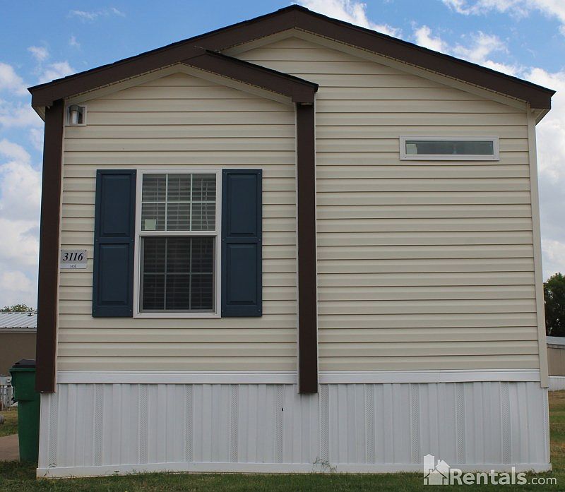 2nd image of 2964 Lavender Dr