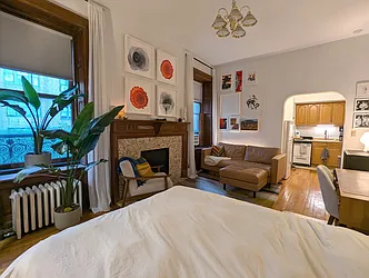 Rented by Manhattan Spaces