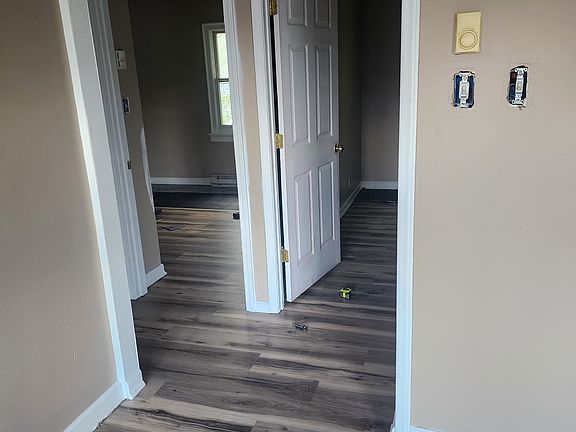 4th image of 133 Boone Docks St APT 2