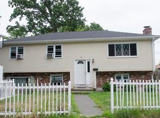35 Osborne St, Lynn, MA 01905