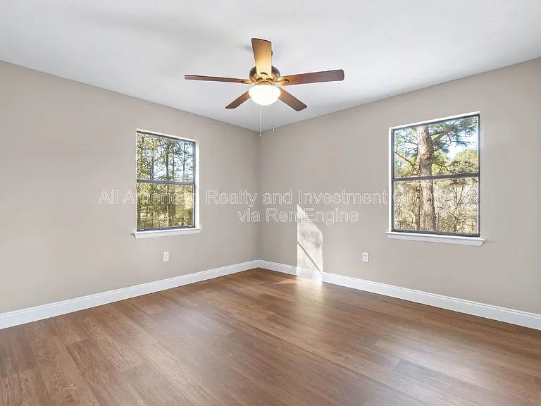 1315 Grandview Dr — Photo 12