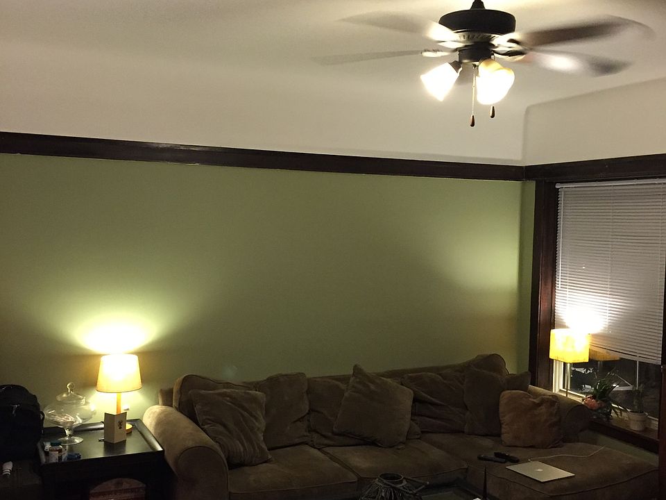 1st image of 3849 N Lakewood Ave APT 1