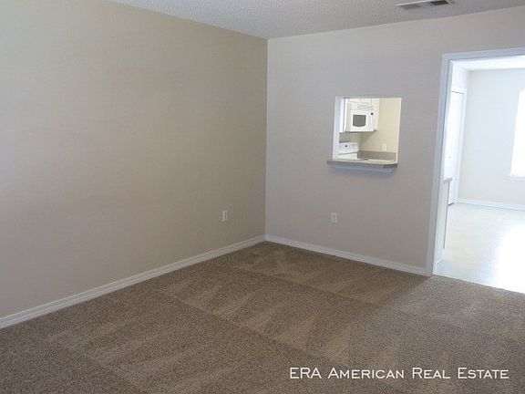 5th image of 28 Garden Ln APT 5