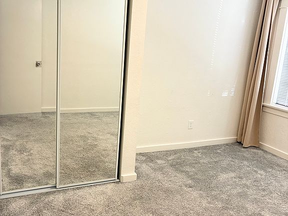 5th image of 1530 E Appleton St #1530